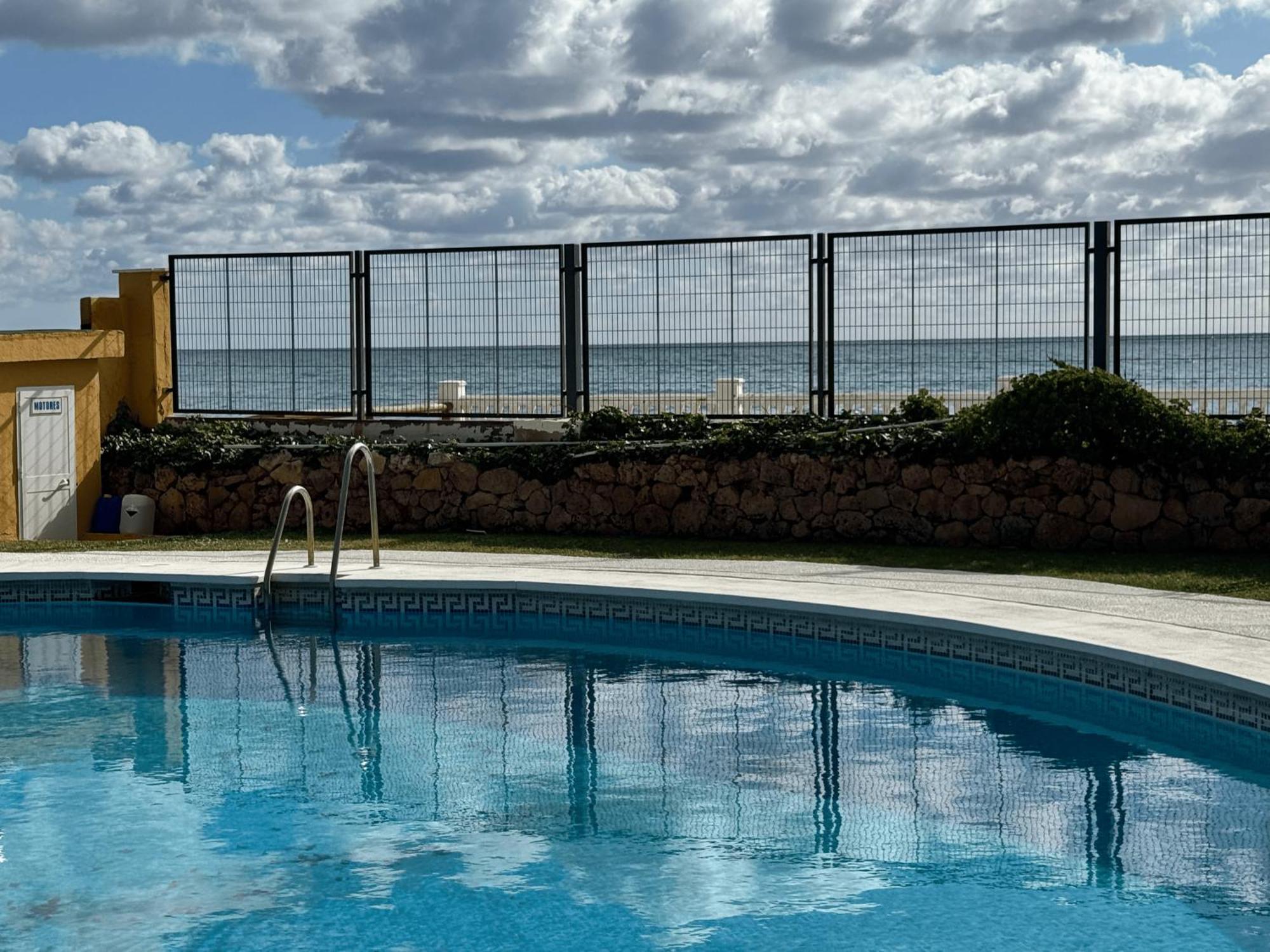 Beachfront Studio ,The View Calahonda, Panoramic Sea Views Sitio de Calahonda Exterior foto