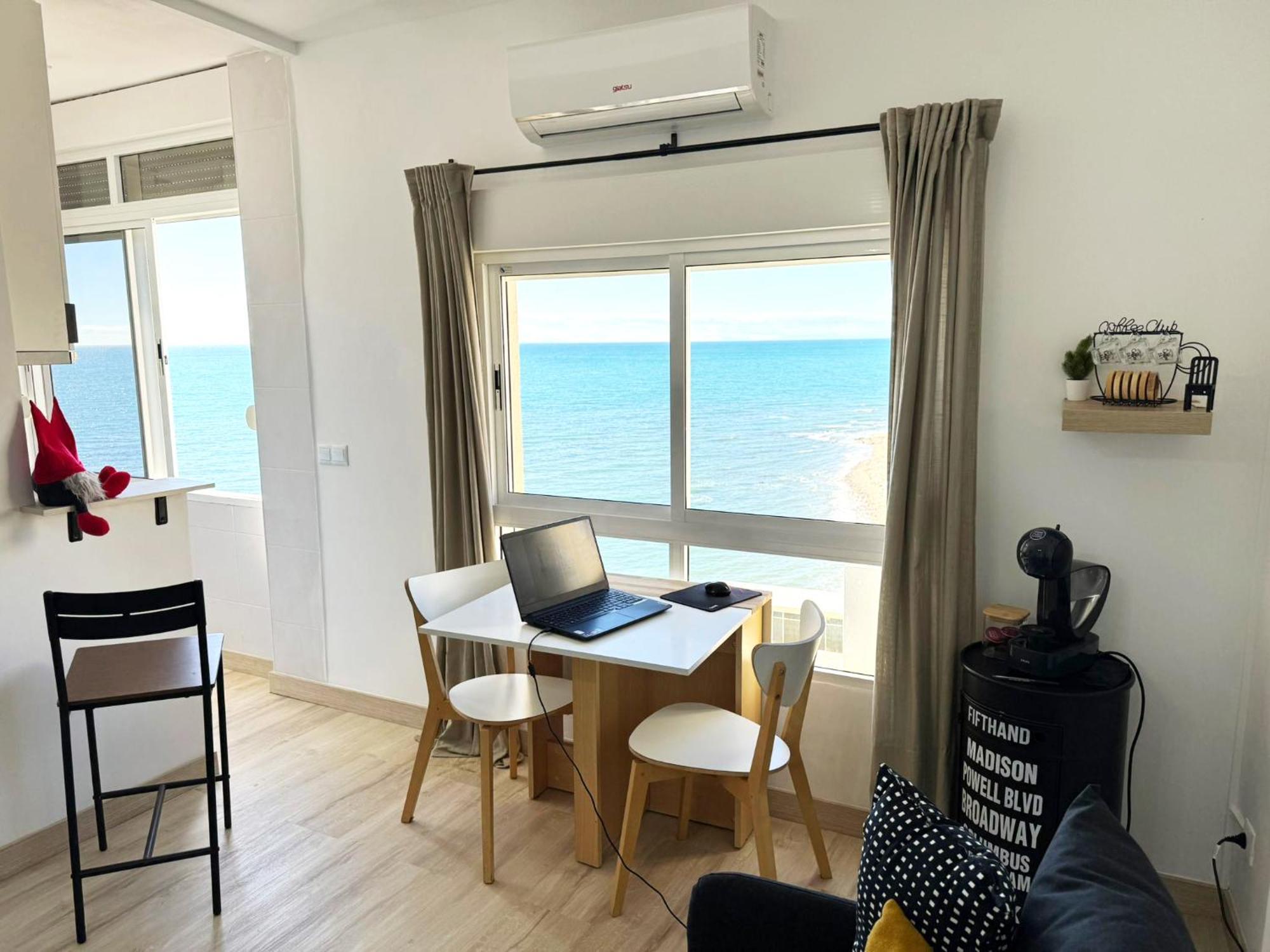 Beachfront Studio ,The View Calahonda, Panoramic Sea Views Sitio de Calahonda Exterior foto